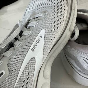 Brooks White Running Shoes
